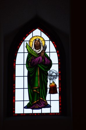 알렉산드리아의 성녀 아폴로니아_photo by Nheyob_in the Catholic Church of St Joan of Arc  in Powell_Ohio.jpg